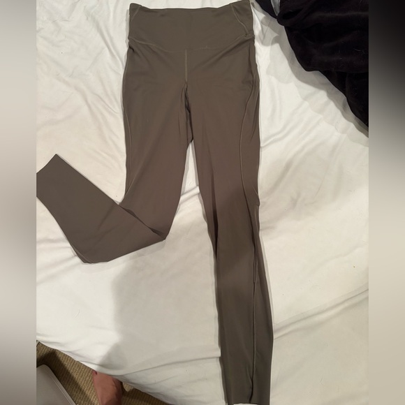 Lululemon Base Pace High Rise Running Tight 28" Womens Size 6 - Picture 1 of 3